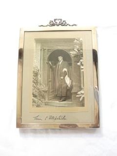 Photo of photograph frame left by T.C. Fitzpatrick