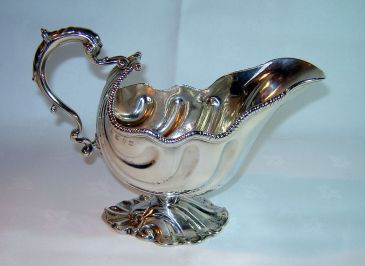 Photo of sauce boat given by Wray