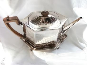 Photo of teapot